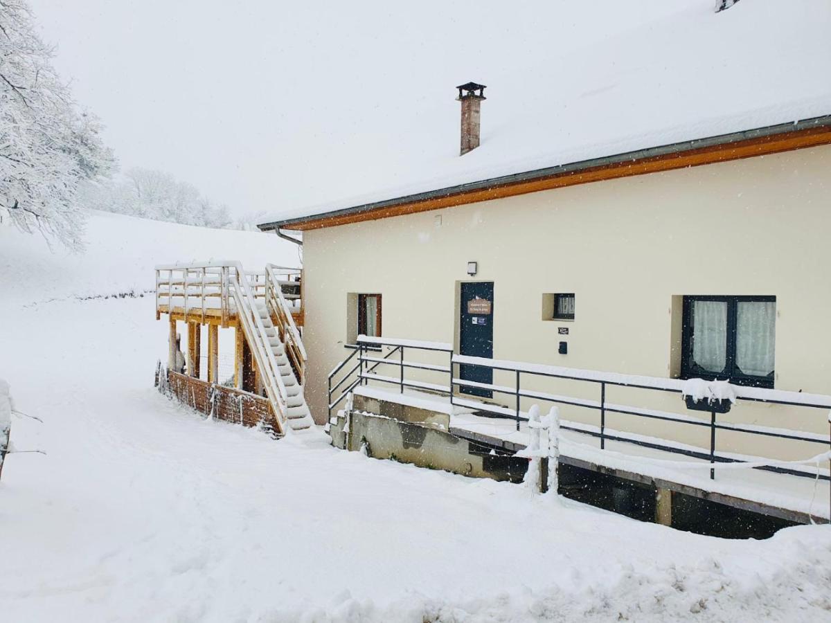 Le Lodge Du Pichat Sainte-Helene-du-Lac Exterior foto